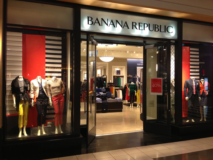 BANANA REPUBLIC 